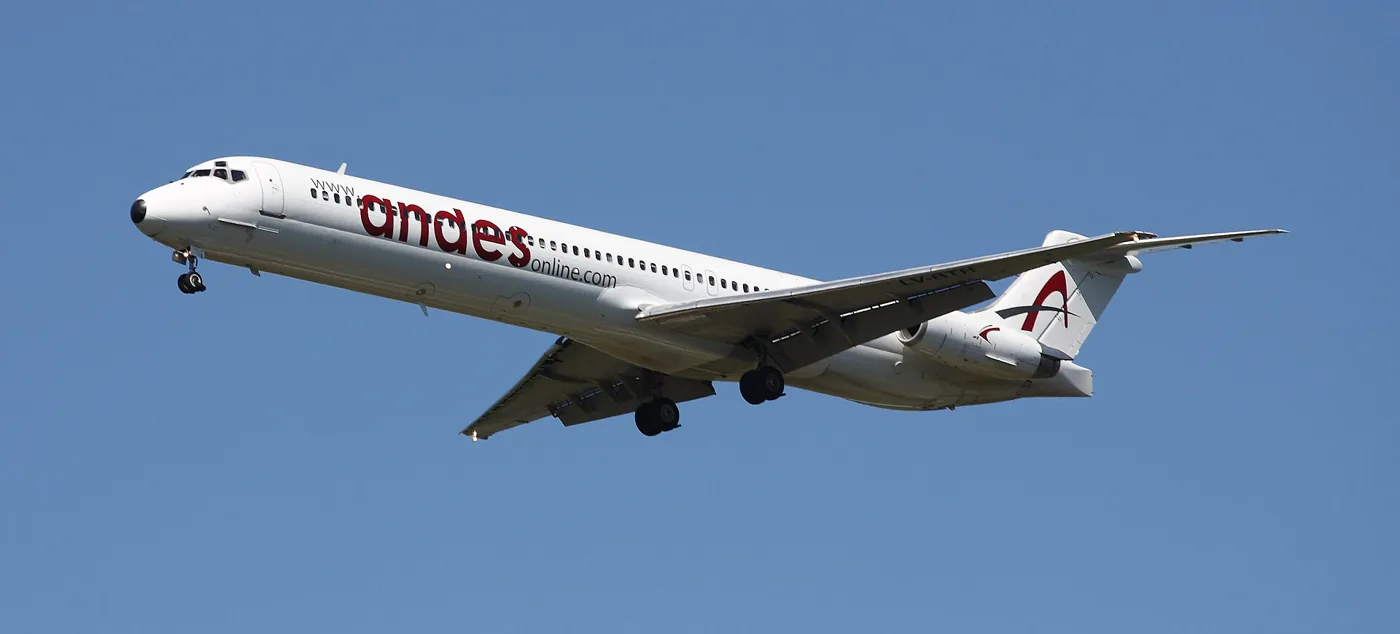 McDonnell Douglas MD-90 (representative)